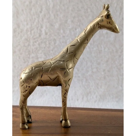 Vintage Solid Brass Giraffe Figurine Etched Safari Animal Decor 5.5" - Picture 6 of 7